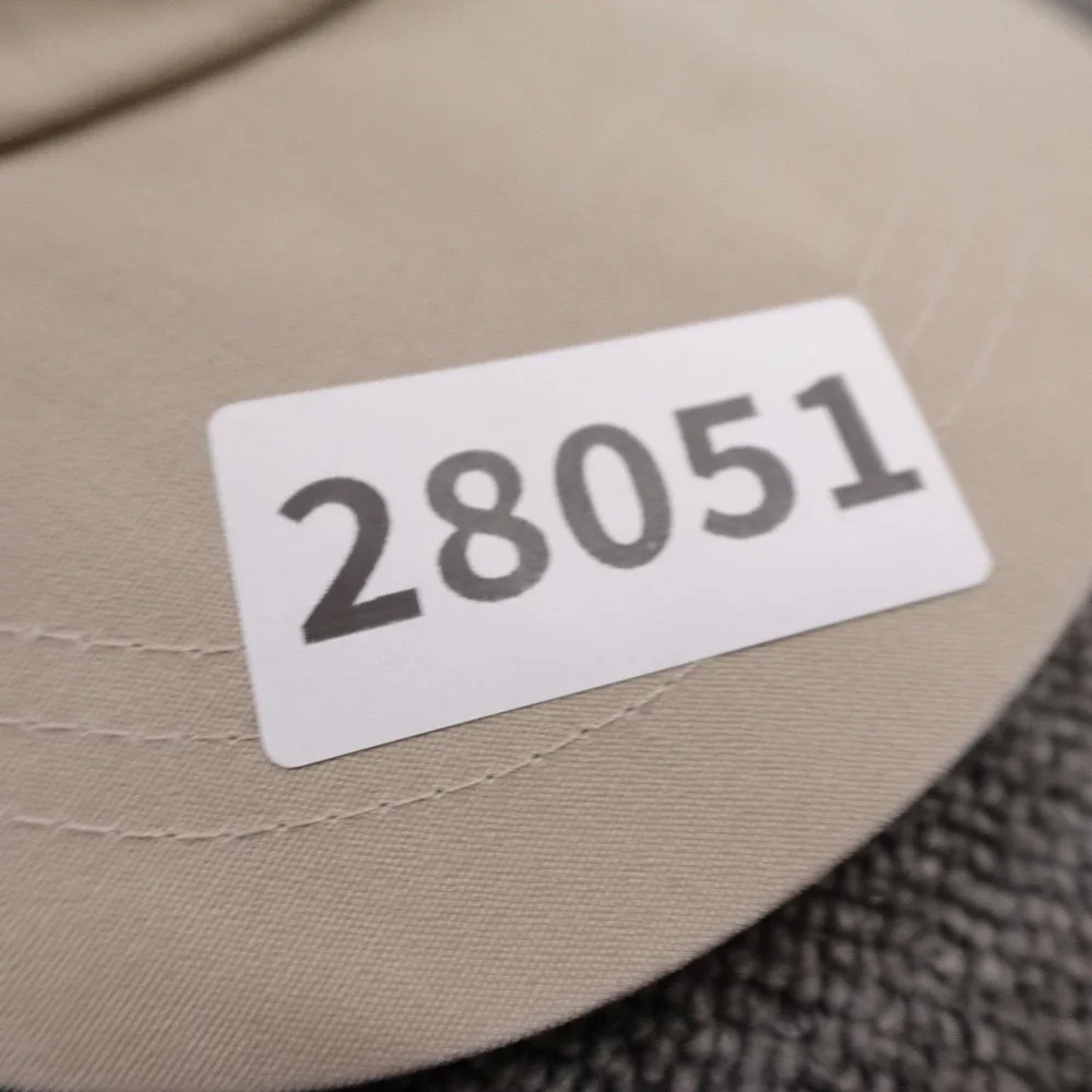 Vintage GAP Hat Cap Strap Back Mens M Beige Twill Baseball Casual Solid